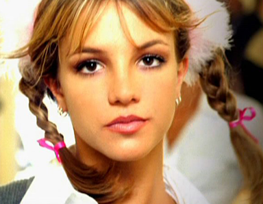 Britney-Spears-hit-me-baby-one-more-time