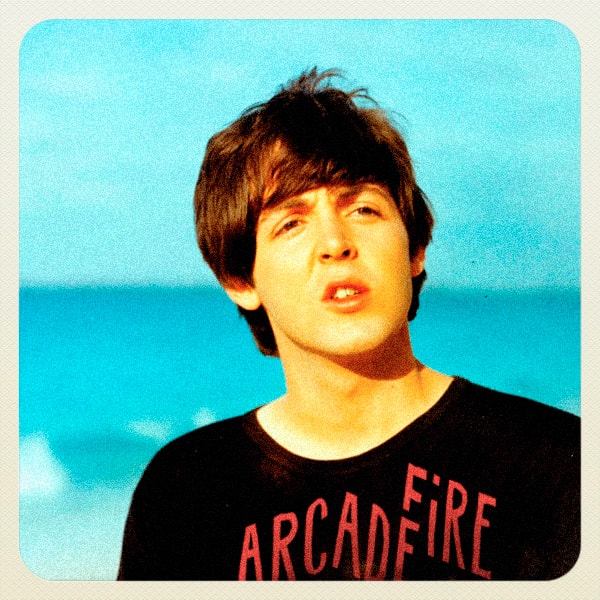 Ο Paul McCartney με t-shirt των Arcade Fire