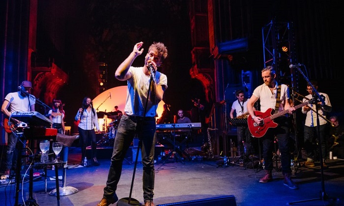 Paolo Nutini performing in Paisley Abbey (Euan Robertson/PA Wire)